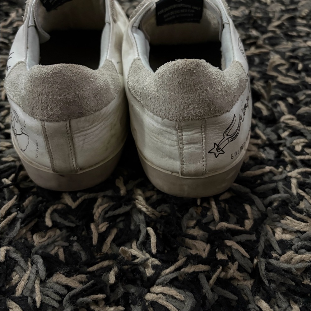 Golden Goose White Leather Low-Top Sneakers with Black Star and Gray Suede - Picture 4 of 13